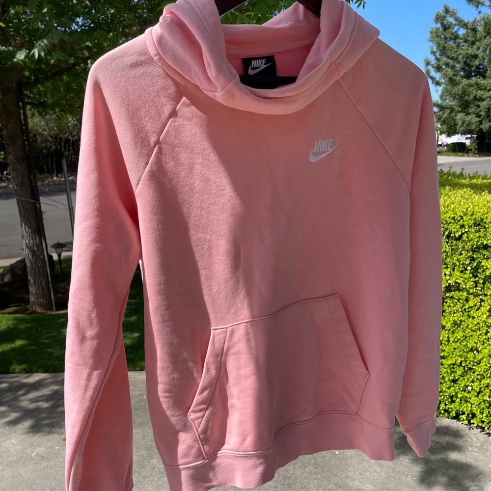 bright punch Nike Sweatshirt.